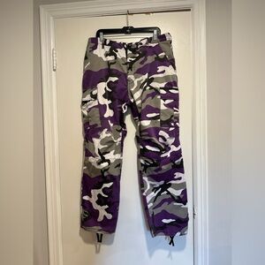 Vintage 90’s Unisex Military BDU purple Cargo Camo Pants. Sz: L Reg. MFG 1994.